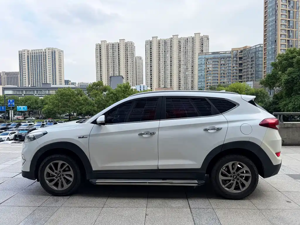 Hyundai Tucson — миниатюра 4