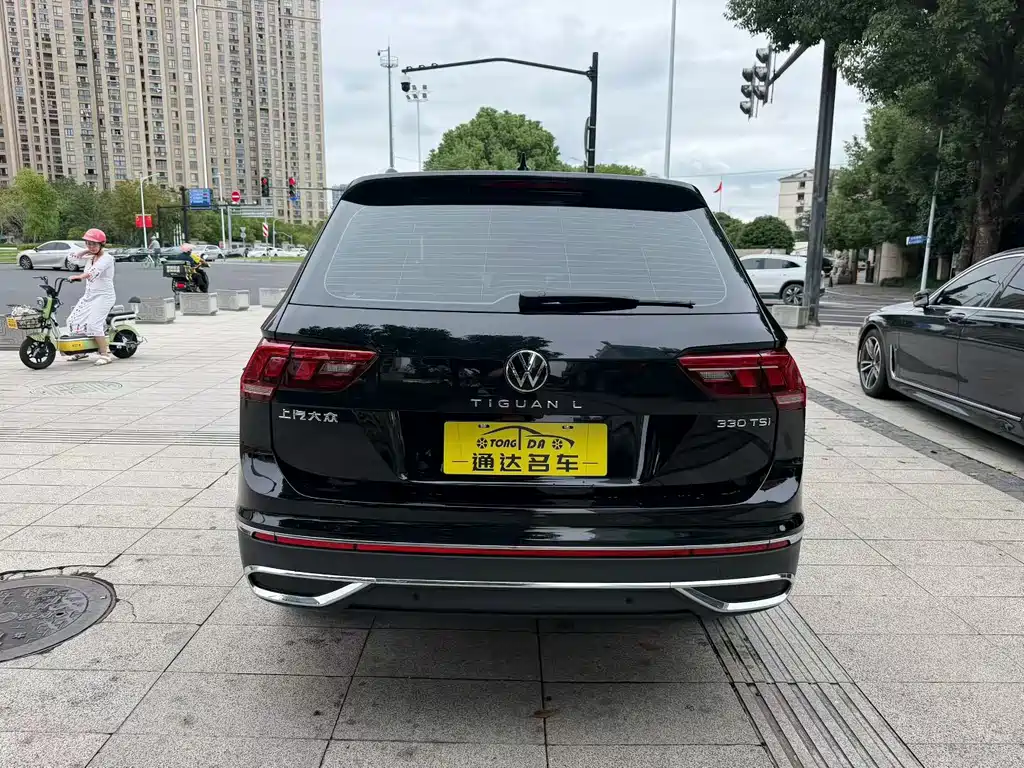 Volkswagen Tiguan L — миниатюра 9
