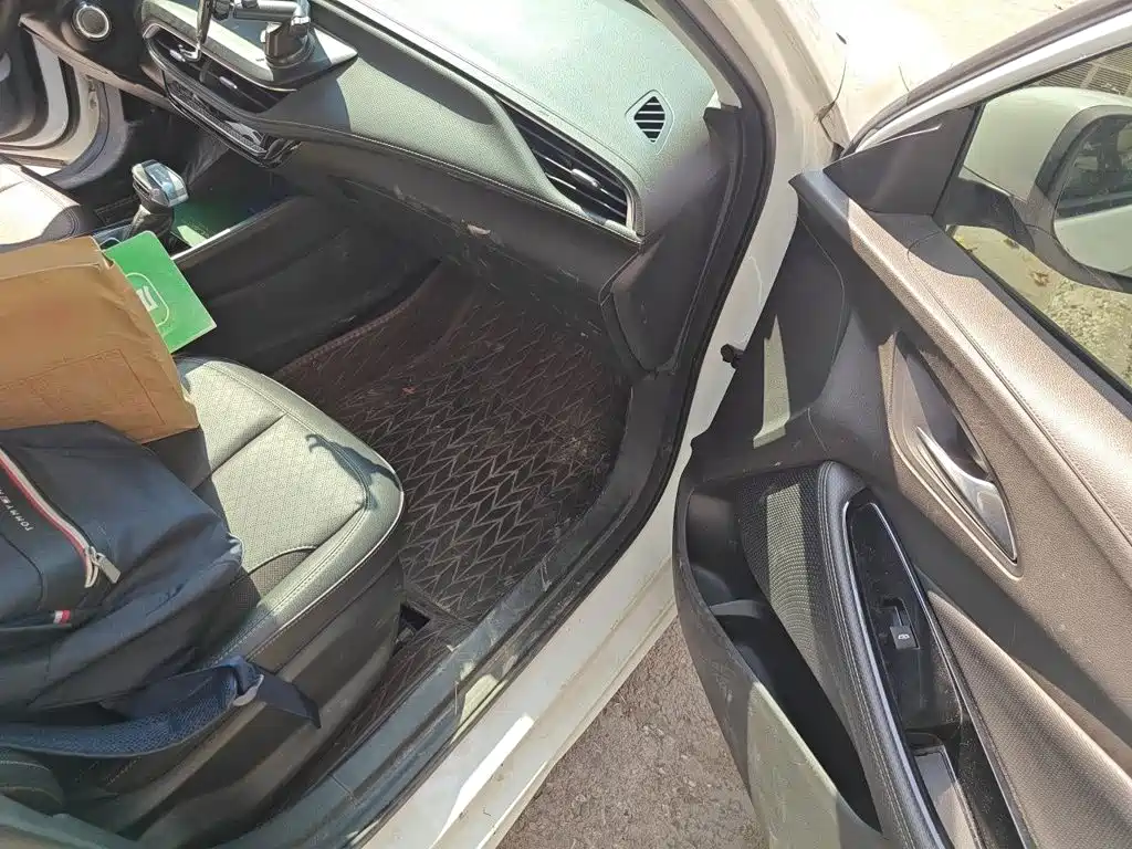 Buick Verano — миниатюра 19