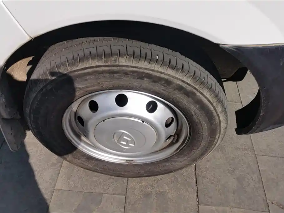 SAIC MAXUS XINTU V80