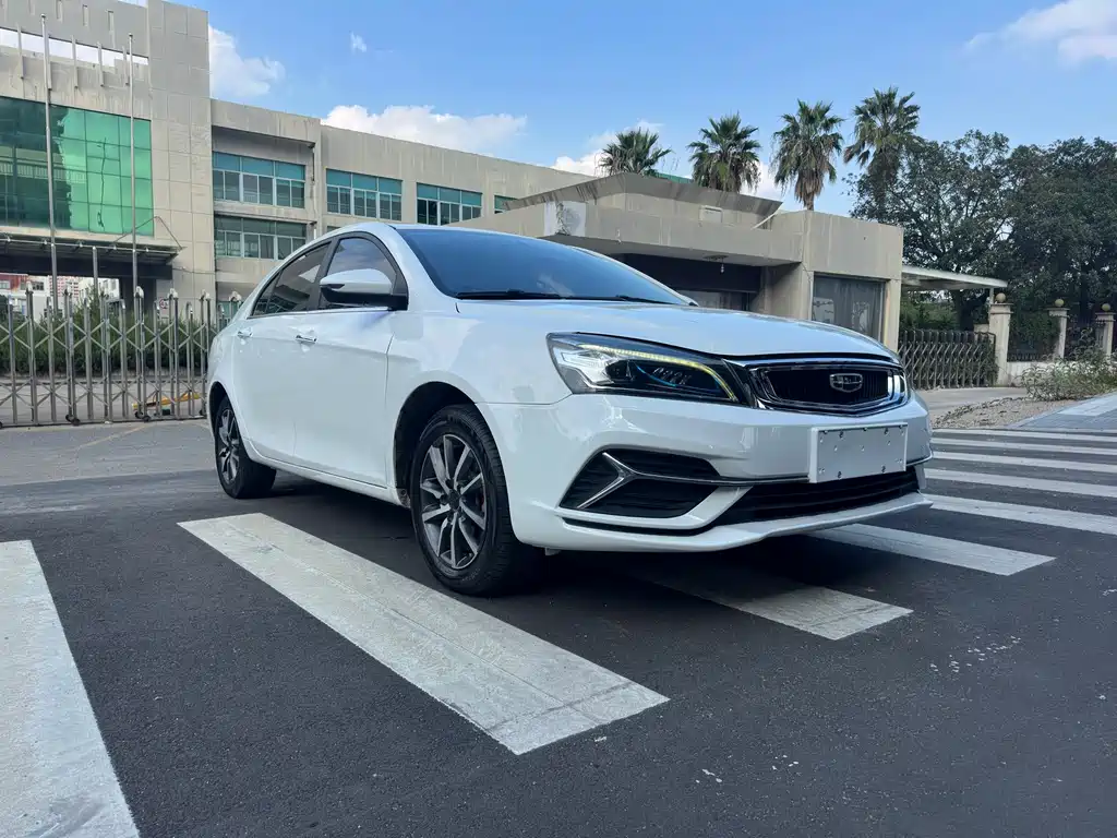 Geely Emgrand — миниатюра 3