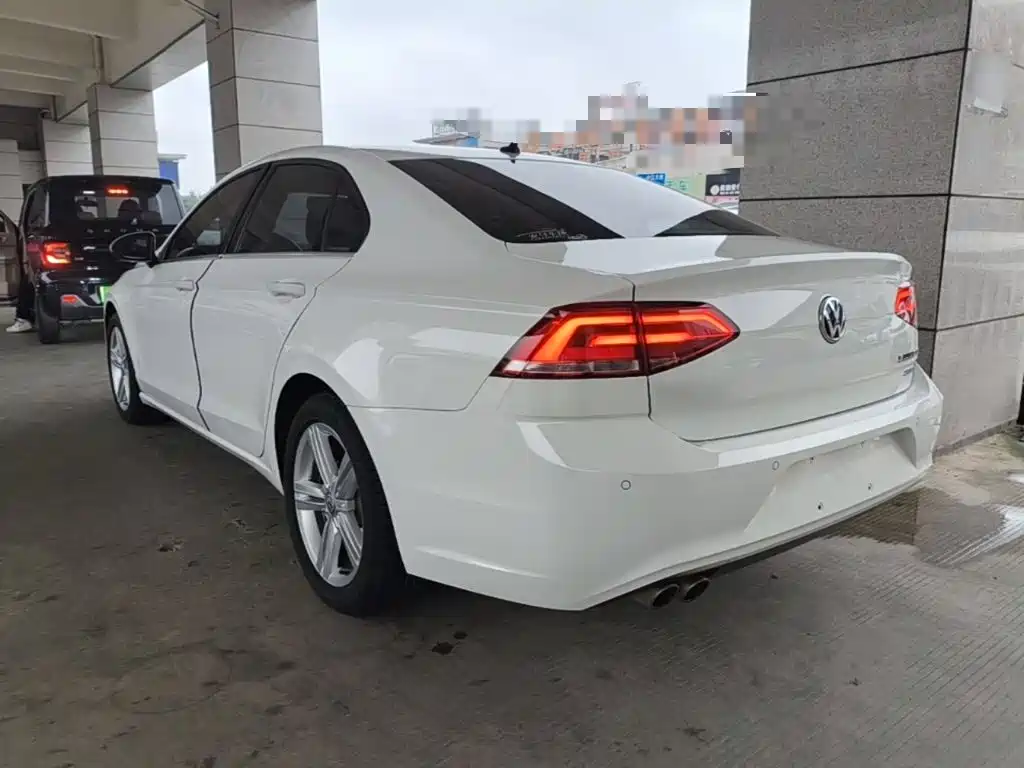 Volkswagen Lamando — миниатюра 5