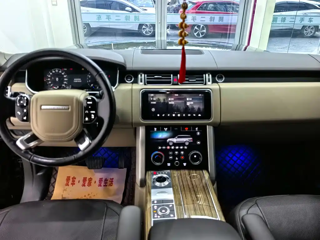 Land Rover Range Rover — миниатюра 7