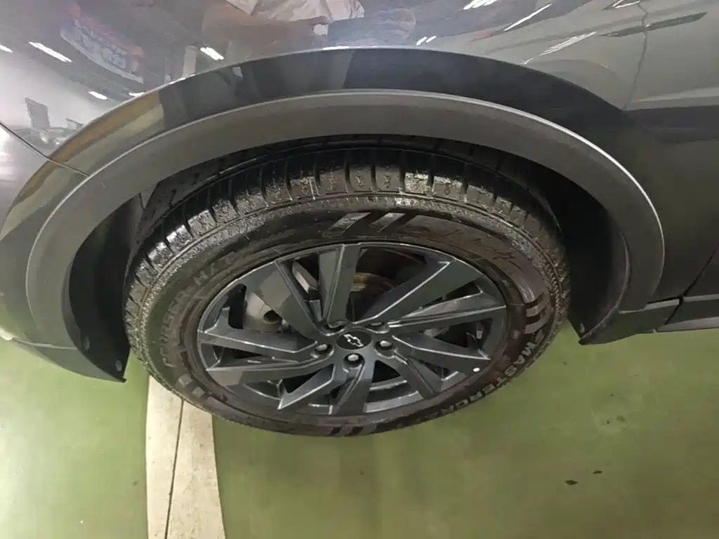 Chevrolet Equinox — миниатюра 23