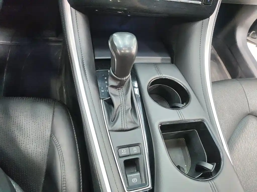 Toyota Avalon — миниатюра 9