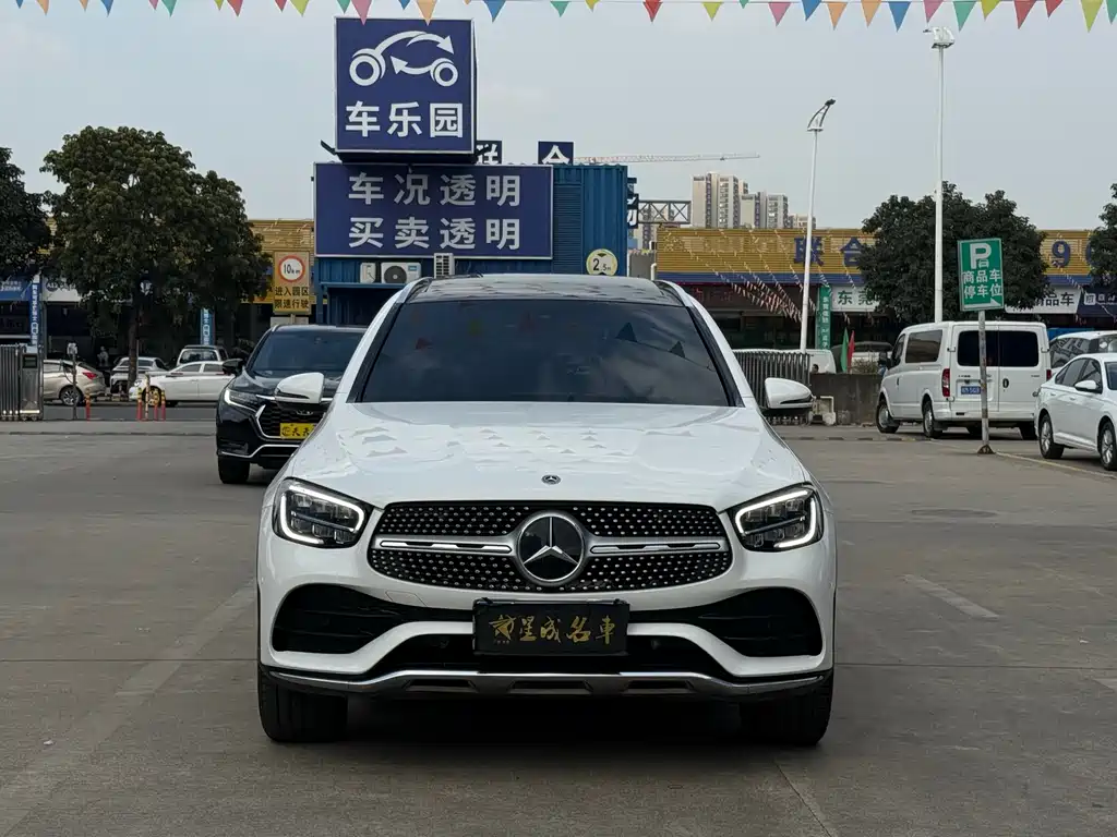 MERCEDES-BENZ GLC