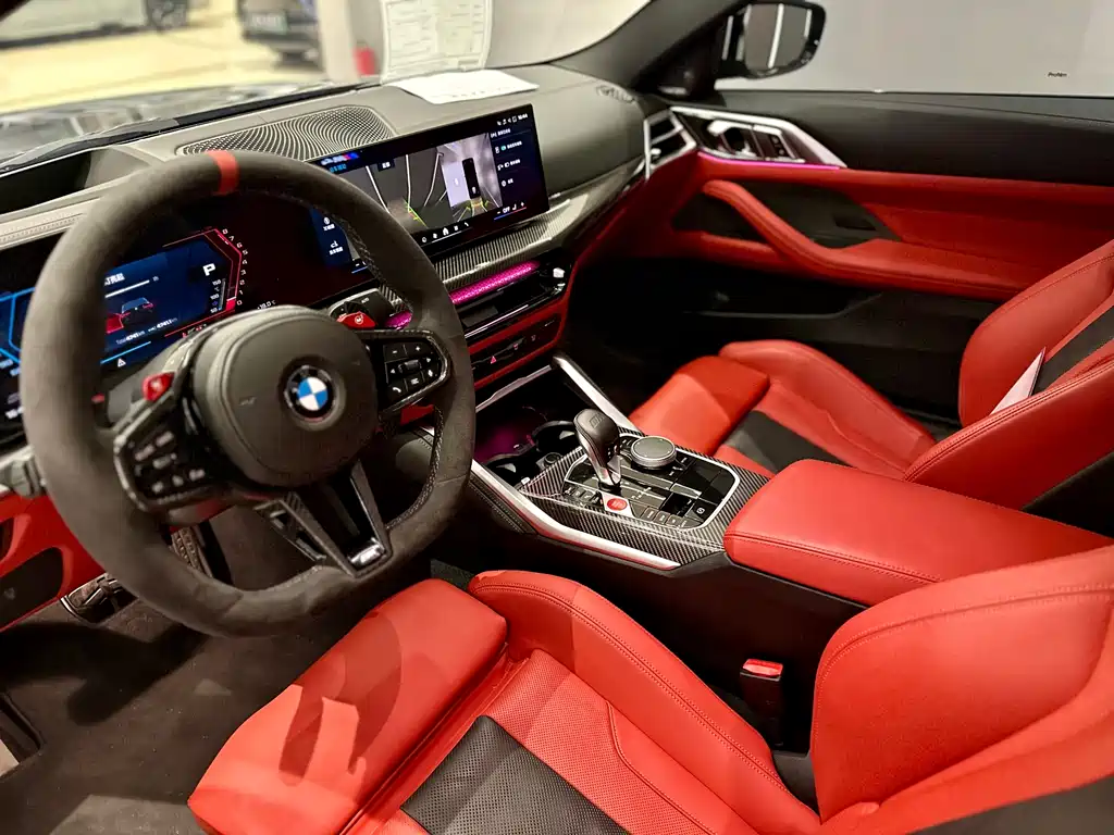 BMW M4 2024 M4