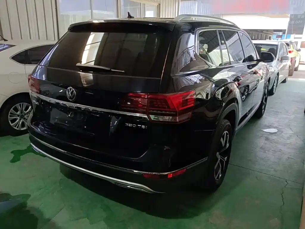 Volkswagen Teramont — миниатюра 7