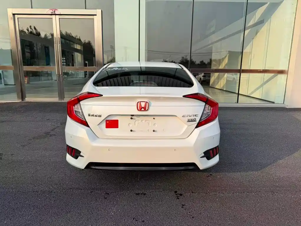 Honda Civic — миниатюра 3