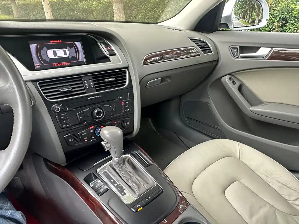 Audi A4L — миниатюра 16