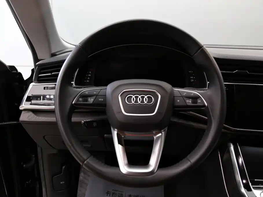 Audi Q8 — миниатюра 15