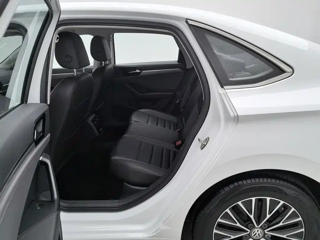 Volkswagen Sagitar — миниатюра 15