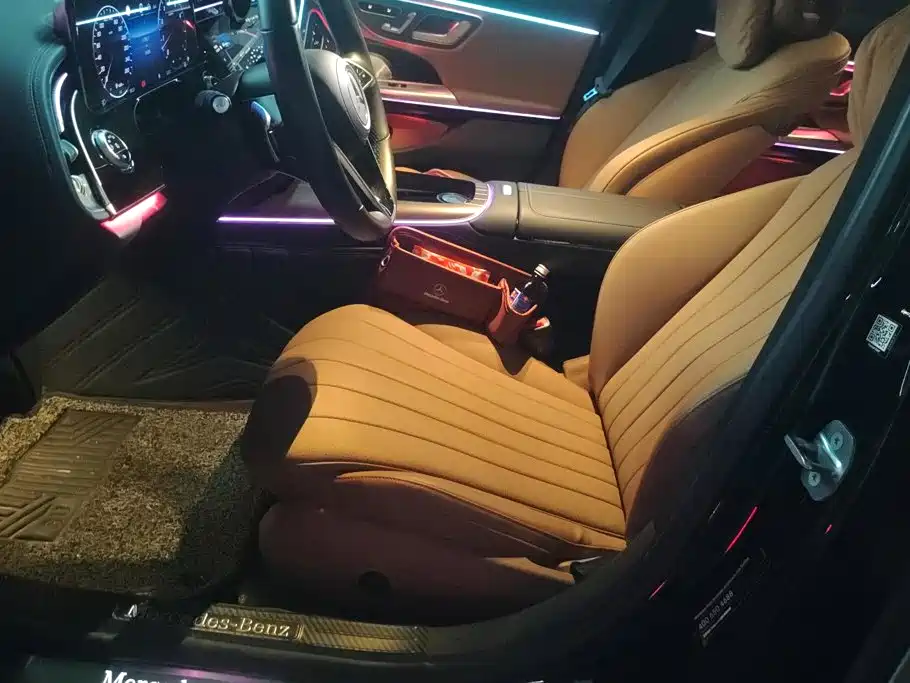Mercedes-Benz E-Class — миниатюра 9