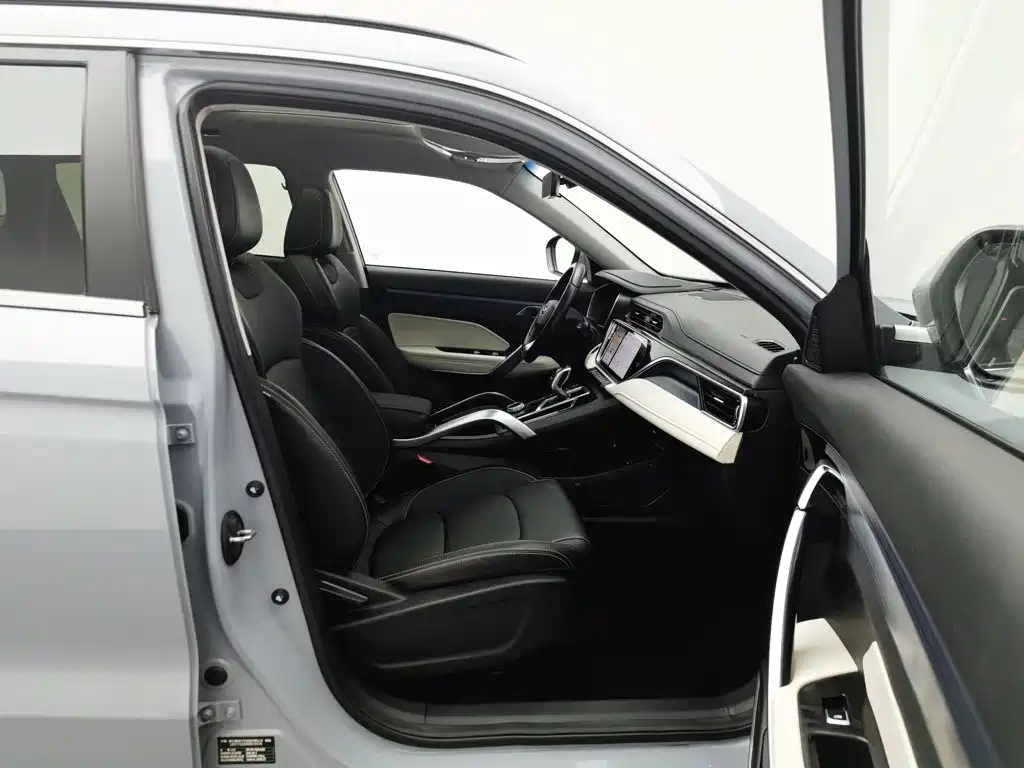 Geely Boyue — миниатюра 23