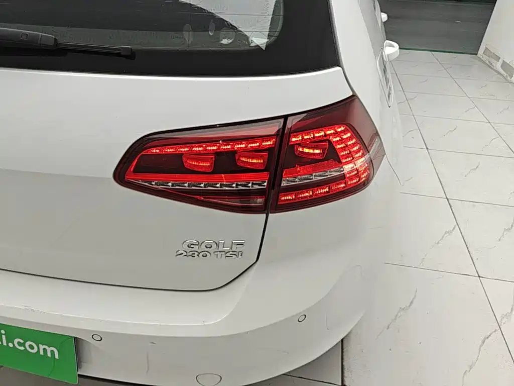 Volkswagen Golf — миниатюра 8