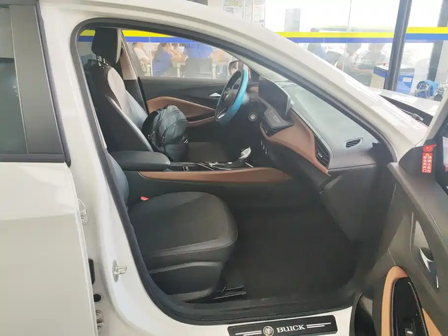Buick Verano — миниатюра 8