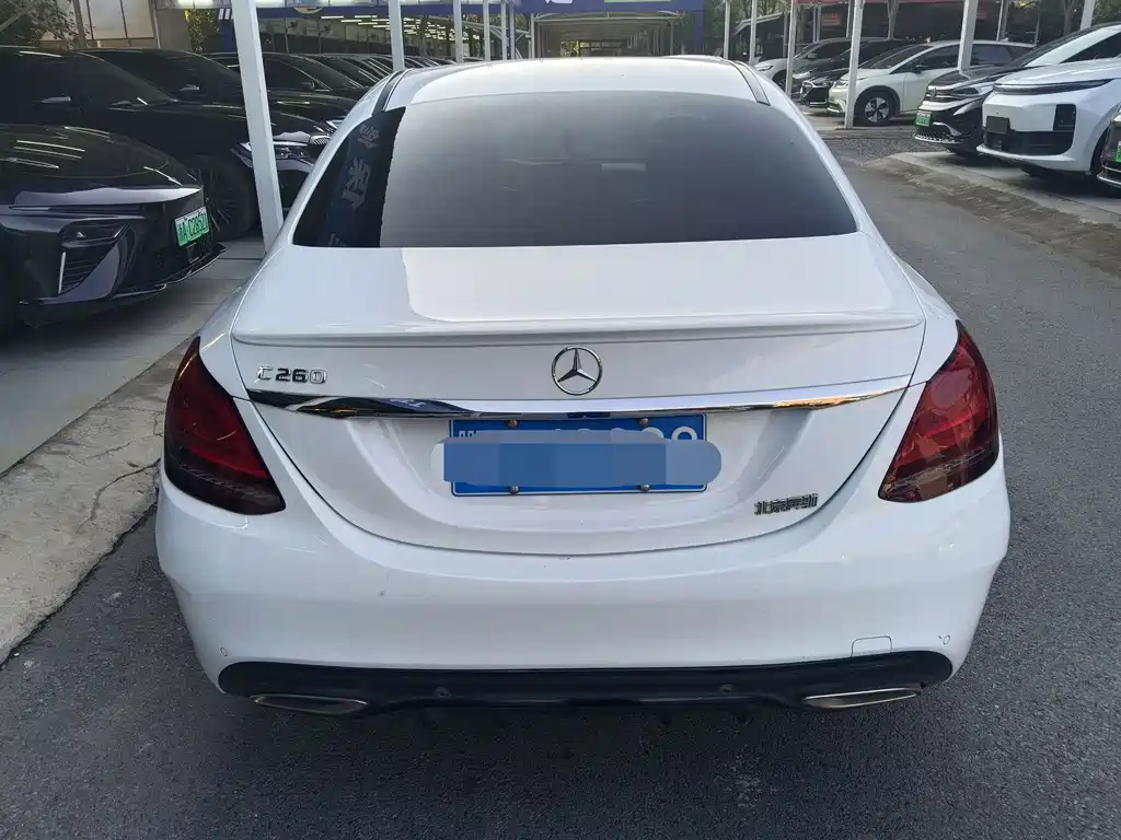 Mercedes-Benz C-Class — миниатюра 8