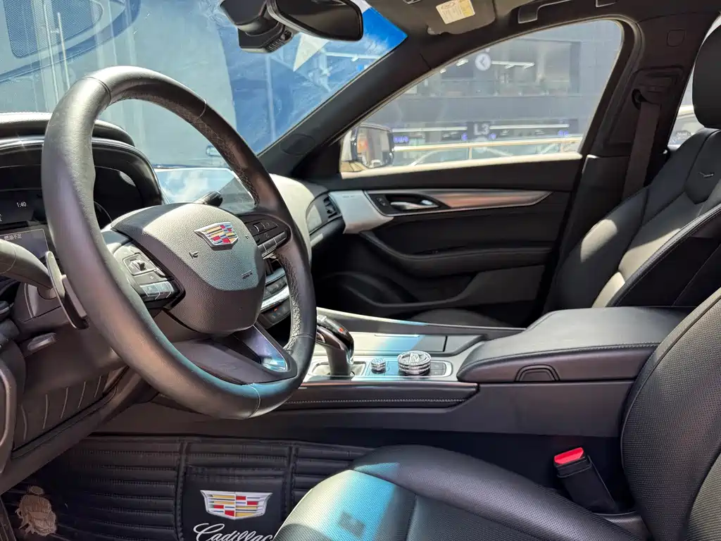 Cadillac CT5 — миниатюра 4