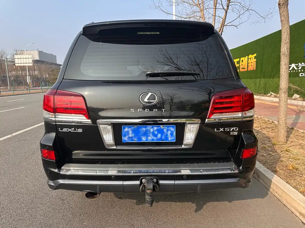 Lexus LX 2015 LX570