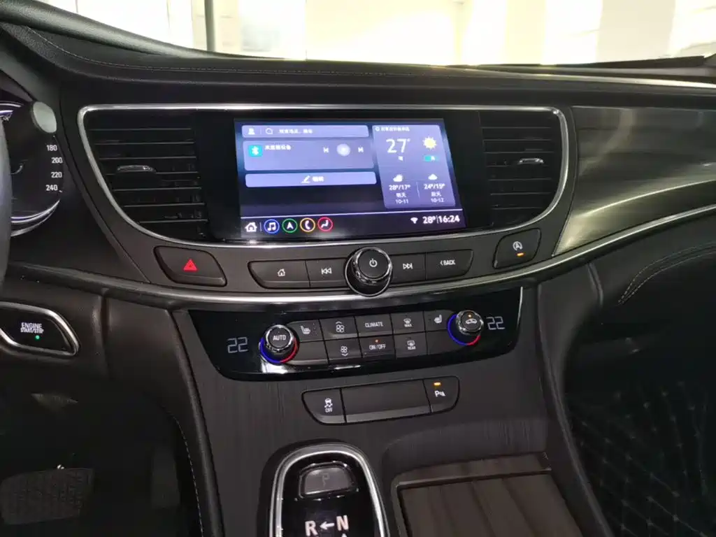 Buick LaCrosse — миниатюра 13