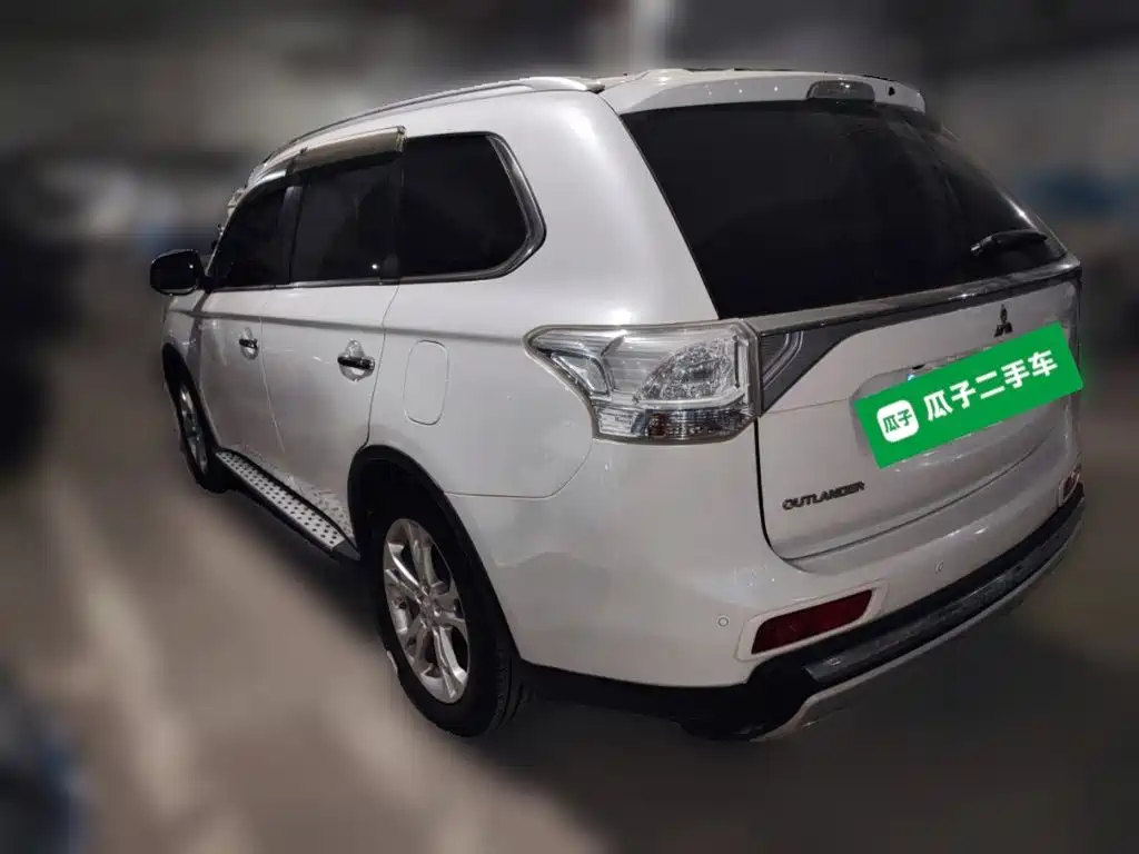 Mitsubishi Outlander (Import) — миниатюра 4