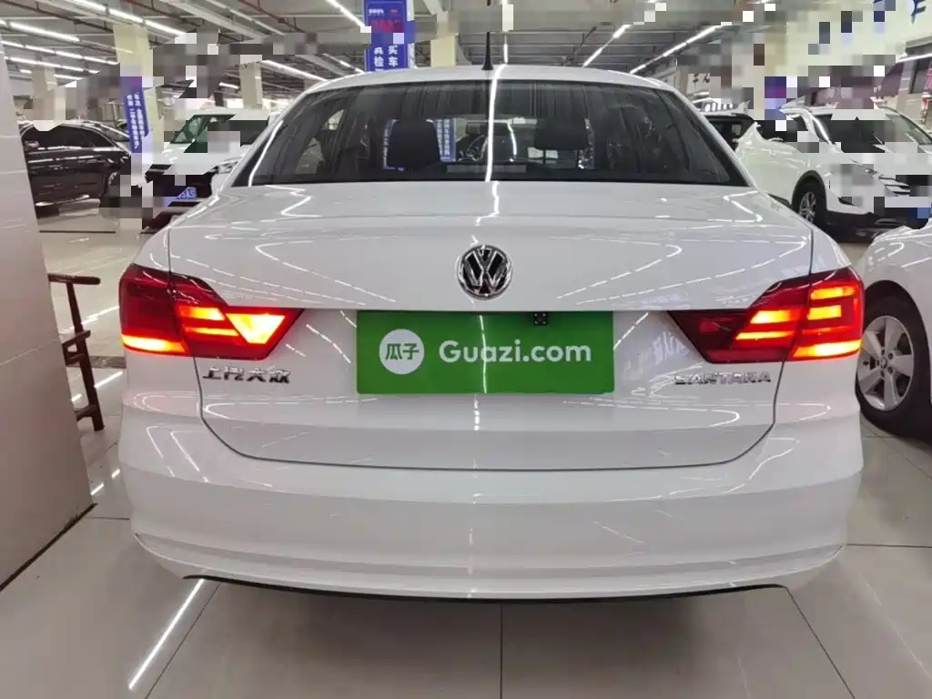 Volkswagen Santana — миниатюра 6