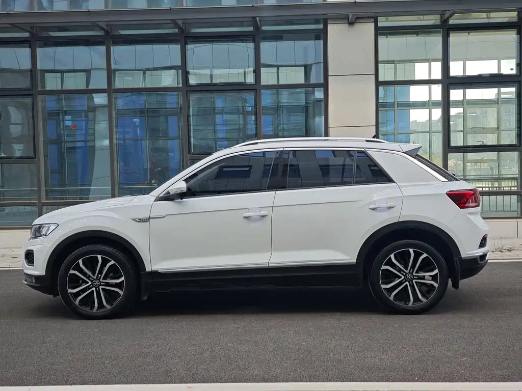 VOLKSWAGEN T ROC EXPLORING SONGS