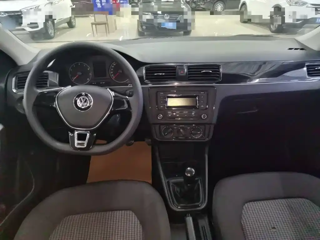 Volkswagen Santana — миниатюра 10