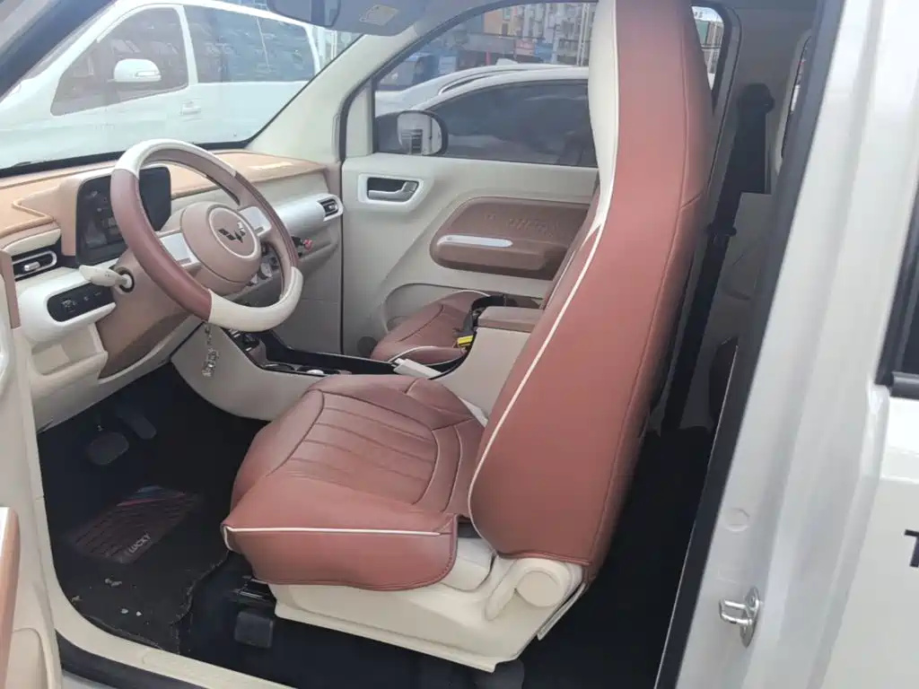 Wuling MINIEV — миниатюра 14