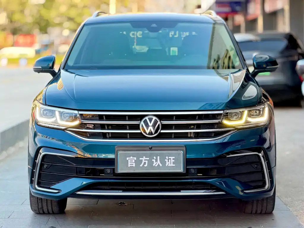 Volkswagen Tiguan L — миниатюра 2