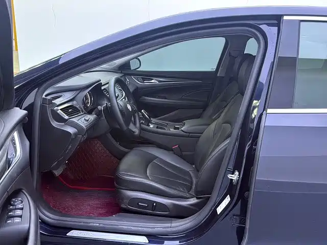 Buick LaCrosse — миниатюра 6