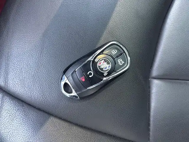 Buick LaCrosse — миниатюра 20