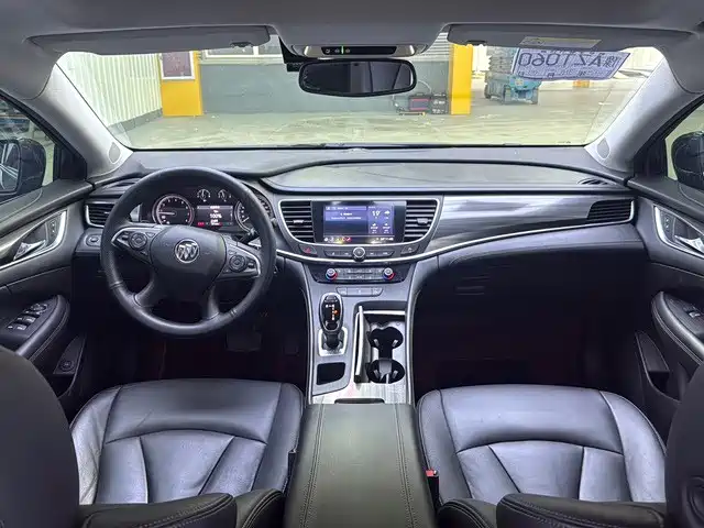 Buick LaCrosse — миниатюра 10