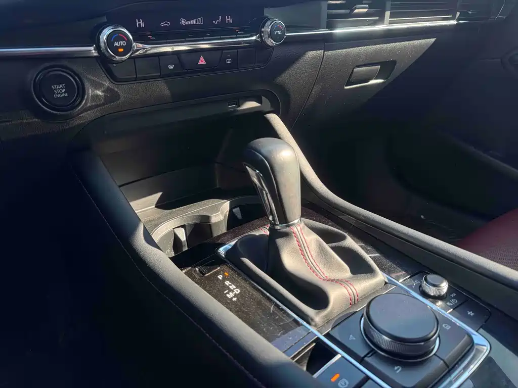 Mazda 3 Axela — миниатюра 13