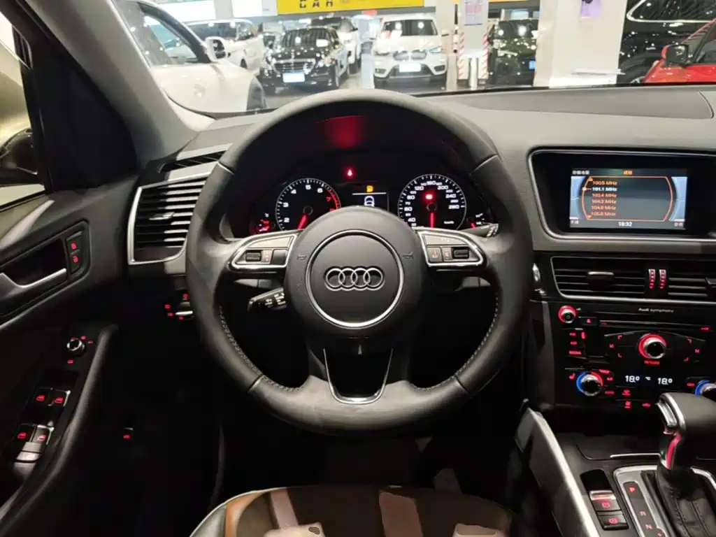 Audi Q5 — миниатюра 11