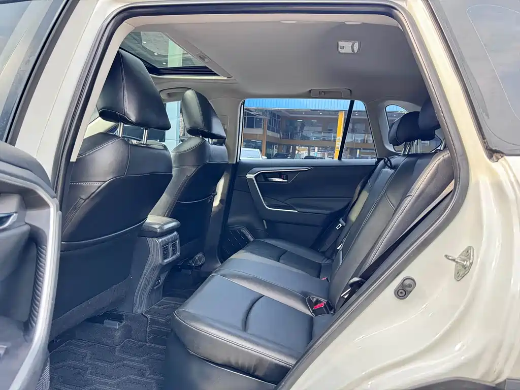 TOYOTA RAV4 RONGFANG