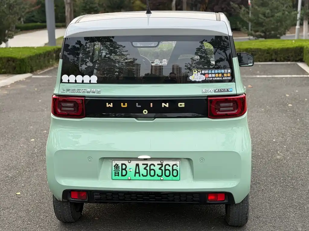 Wuling MINIEV — миниатюра 5