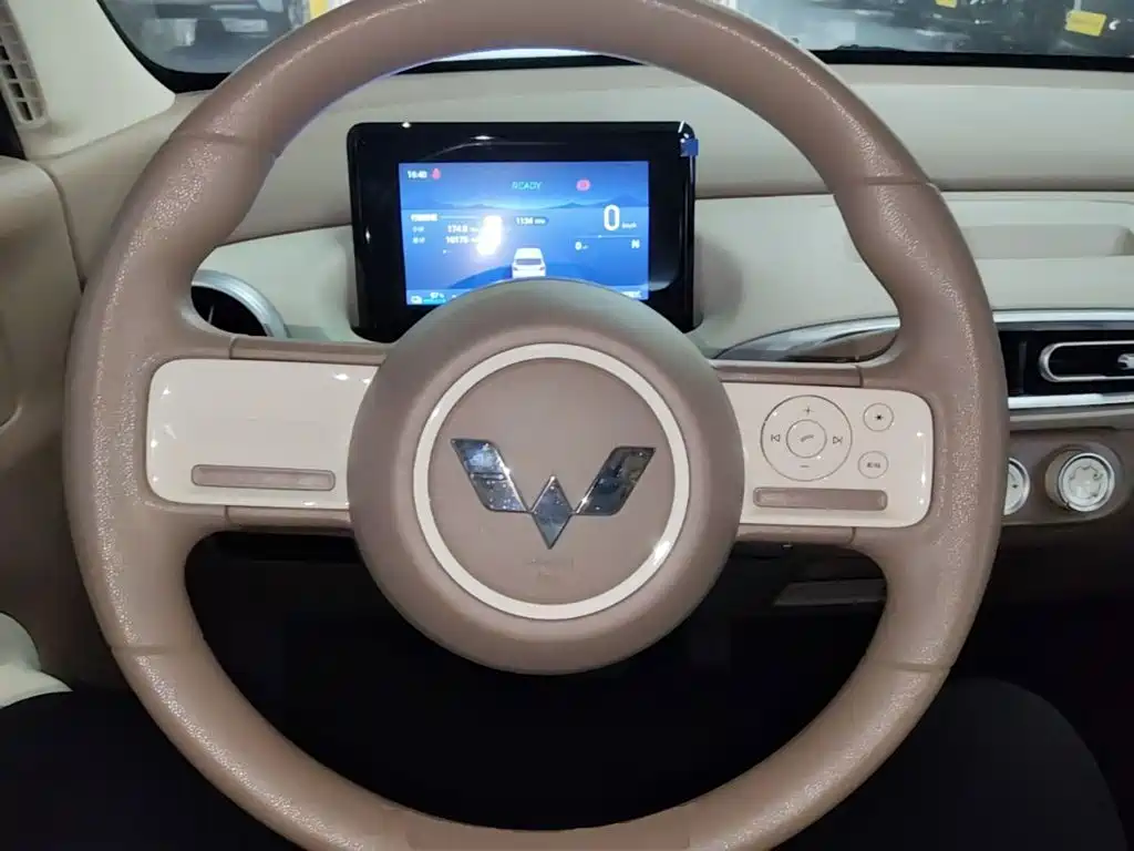 Wuling MINIEV — миниатюра 11
