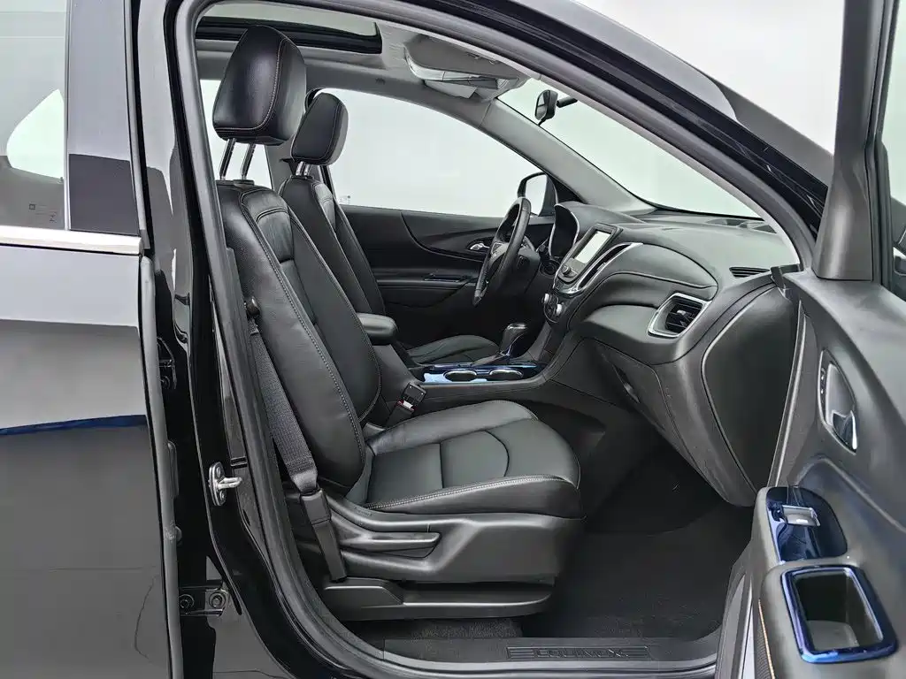 Chevrolet Equinox — миниатюра 23