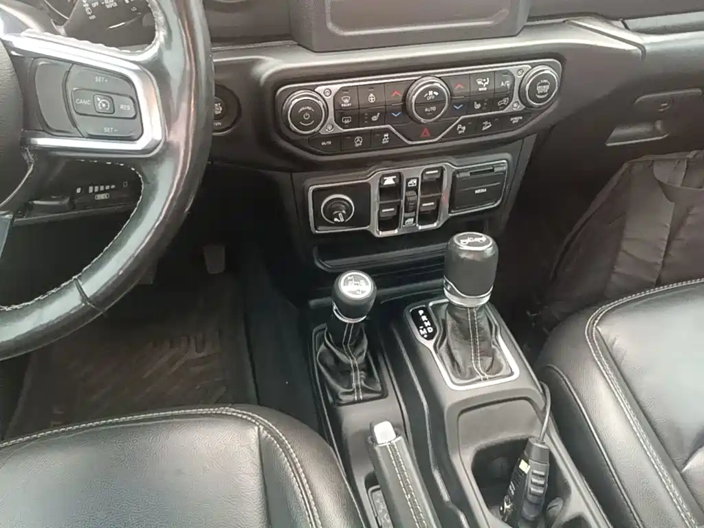 Jeep Wrangler — миниатюра 14