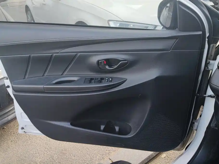 Toyota Vios — миниатюра 7