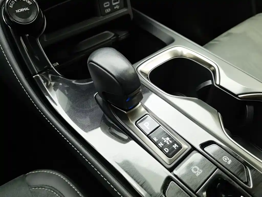 Lexus NX — миниатюра 13