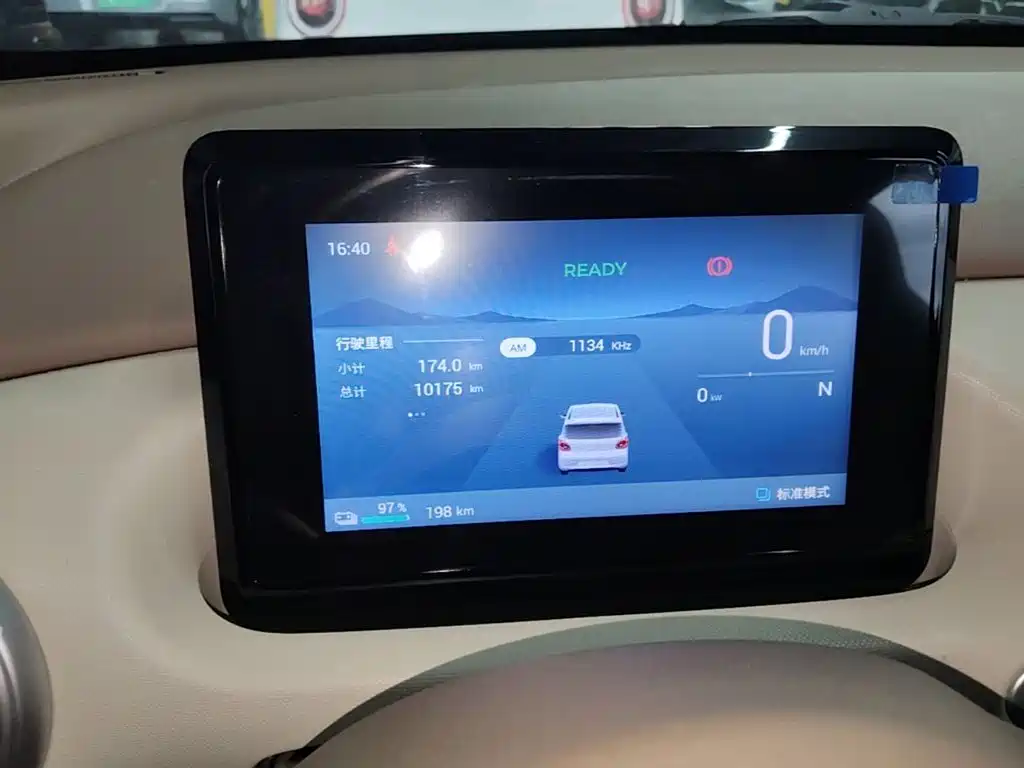 Wuling MINIEV — миниатюра 12
