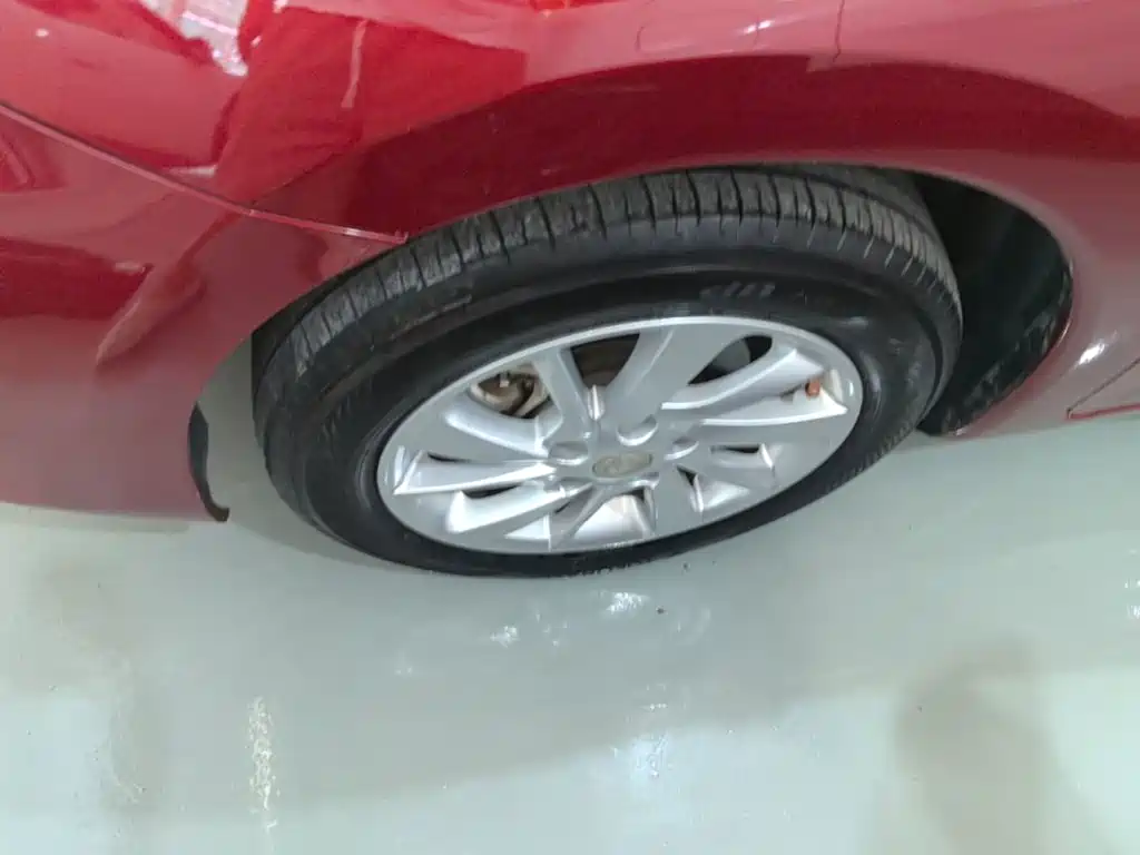 Nissan Tiida — миниатюра 23