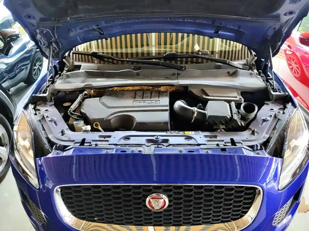 Jaguar E-PACE — миниатюра 20