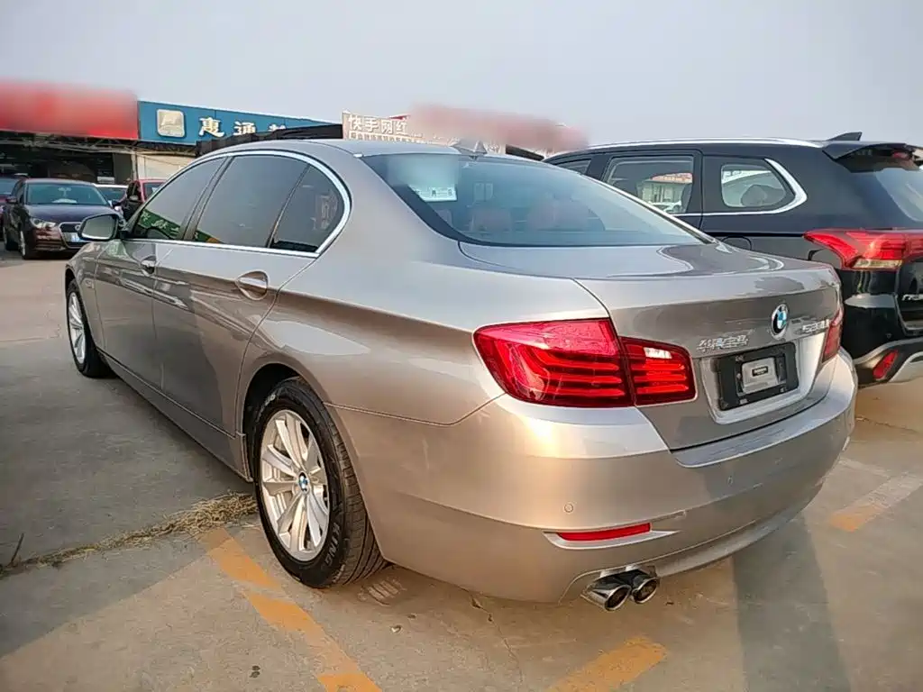 BMW 5 Series — миниатюра 5