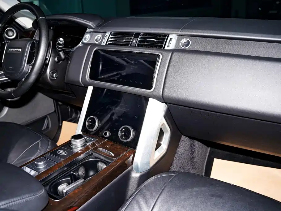 Land Rover Range Rover — миниатюра 15