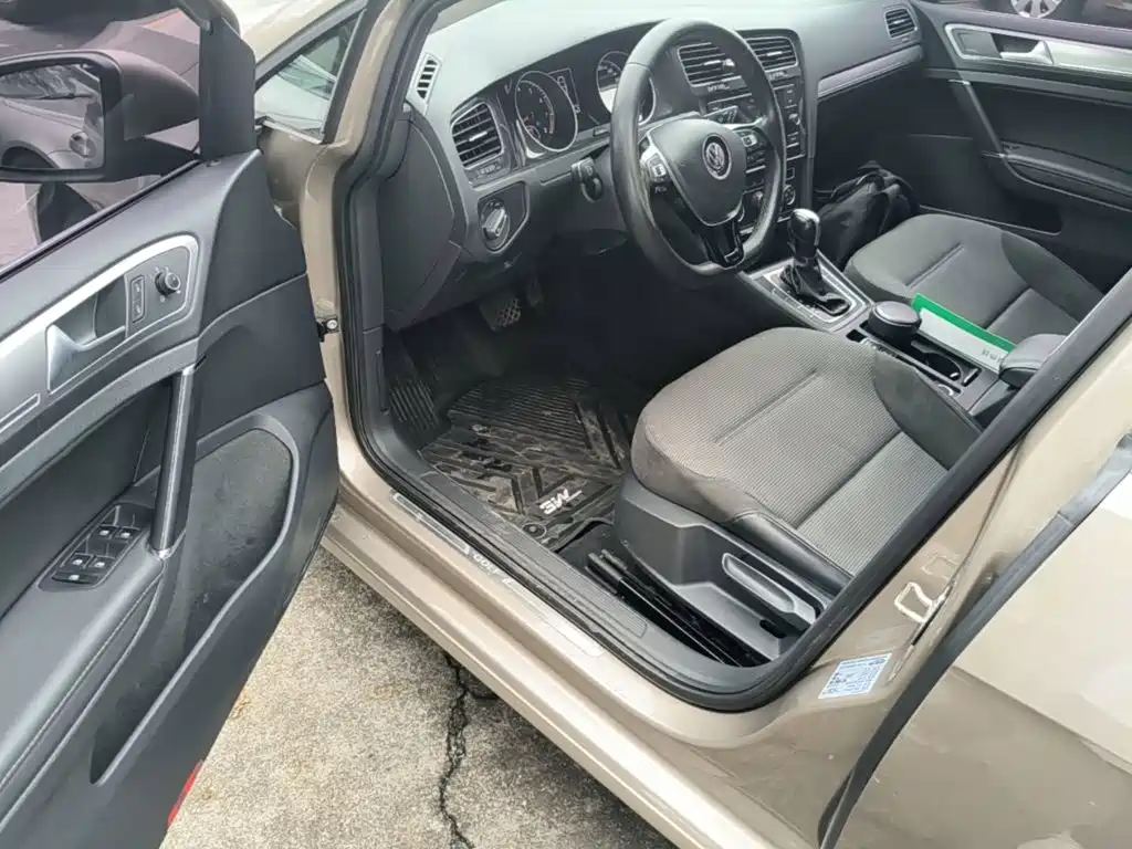 Volkswagen Golf — миниатюра 16