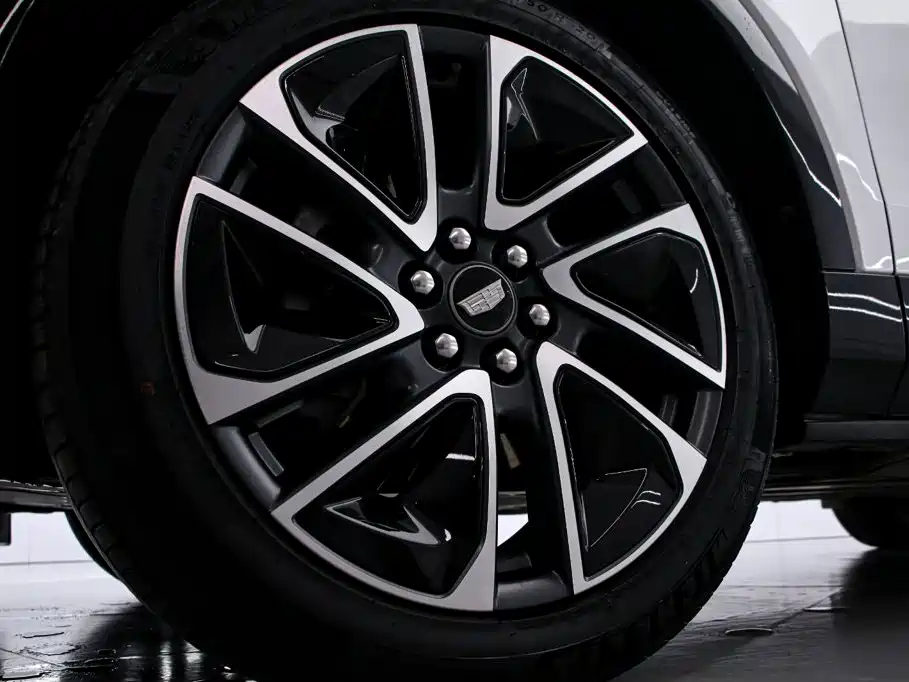 Cadillac IQ — миниатюра 16