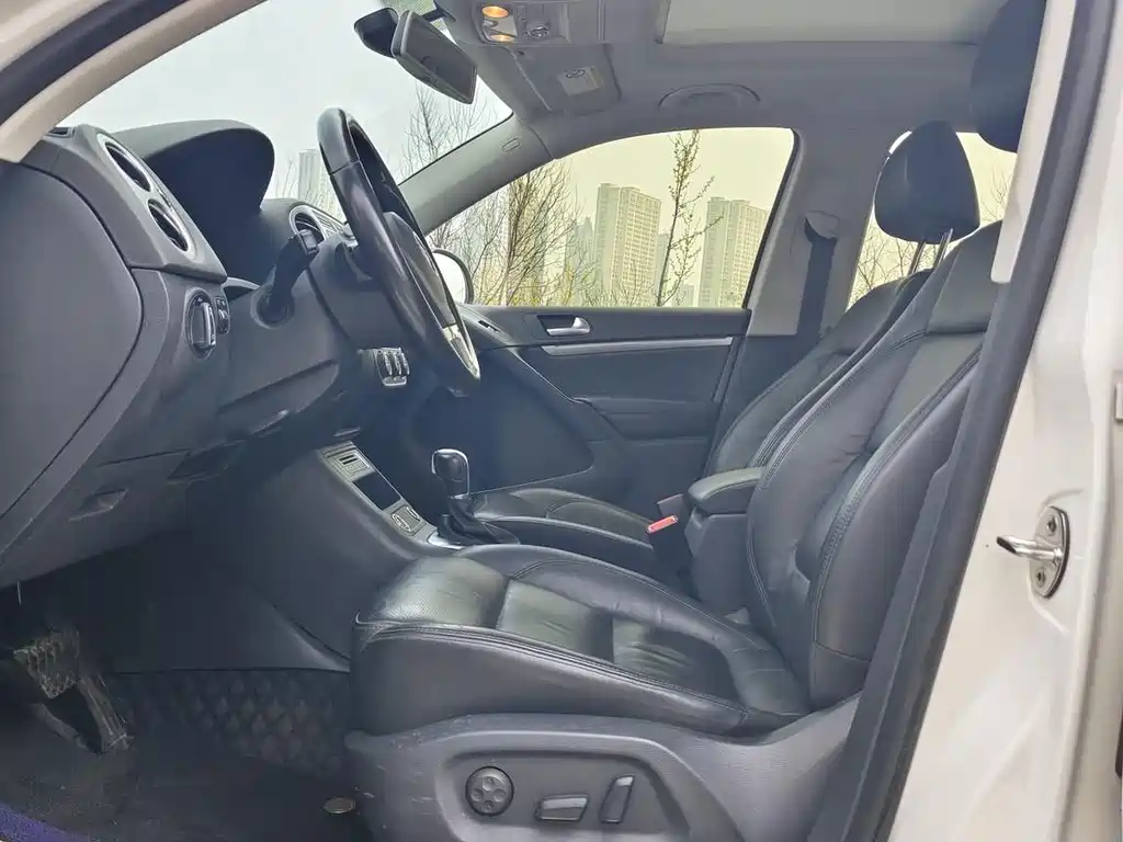 Volkswagen Tiguan — миниатюра 5
